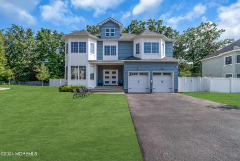 8 Sarah Lane Eatontown NJ 07724