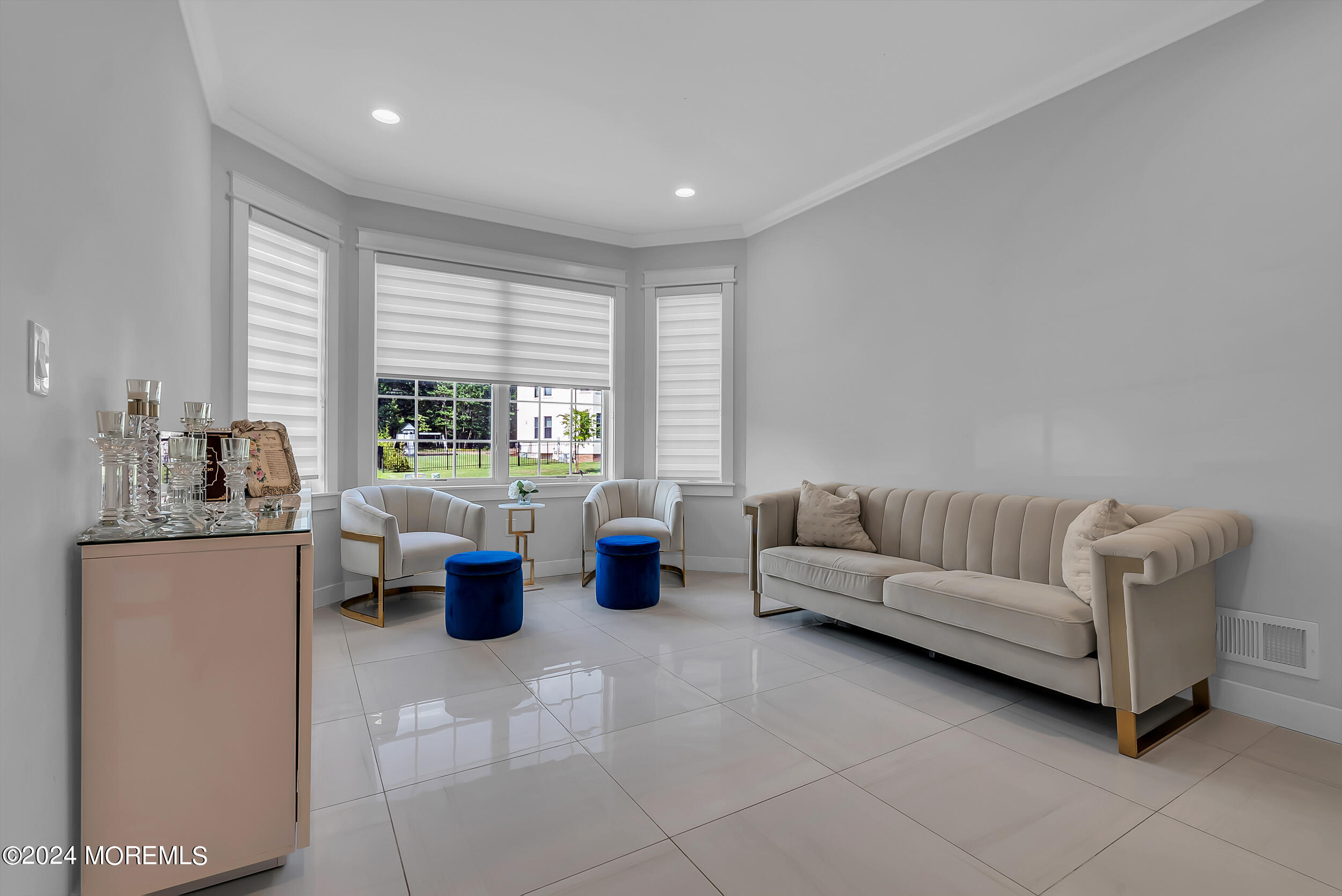 8 Sarah Lane Eatontown NJ 07724