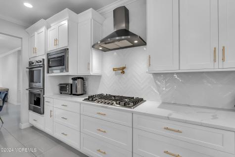 8 Sarah Lane Eatontown NJ 07724
