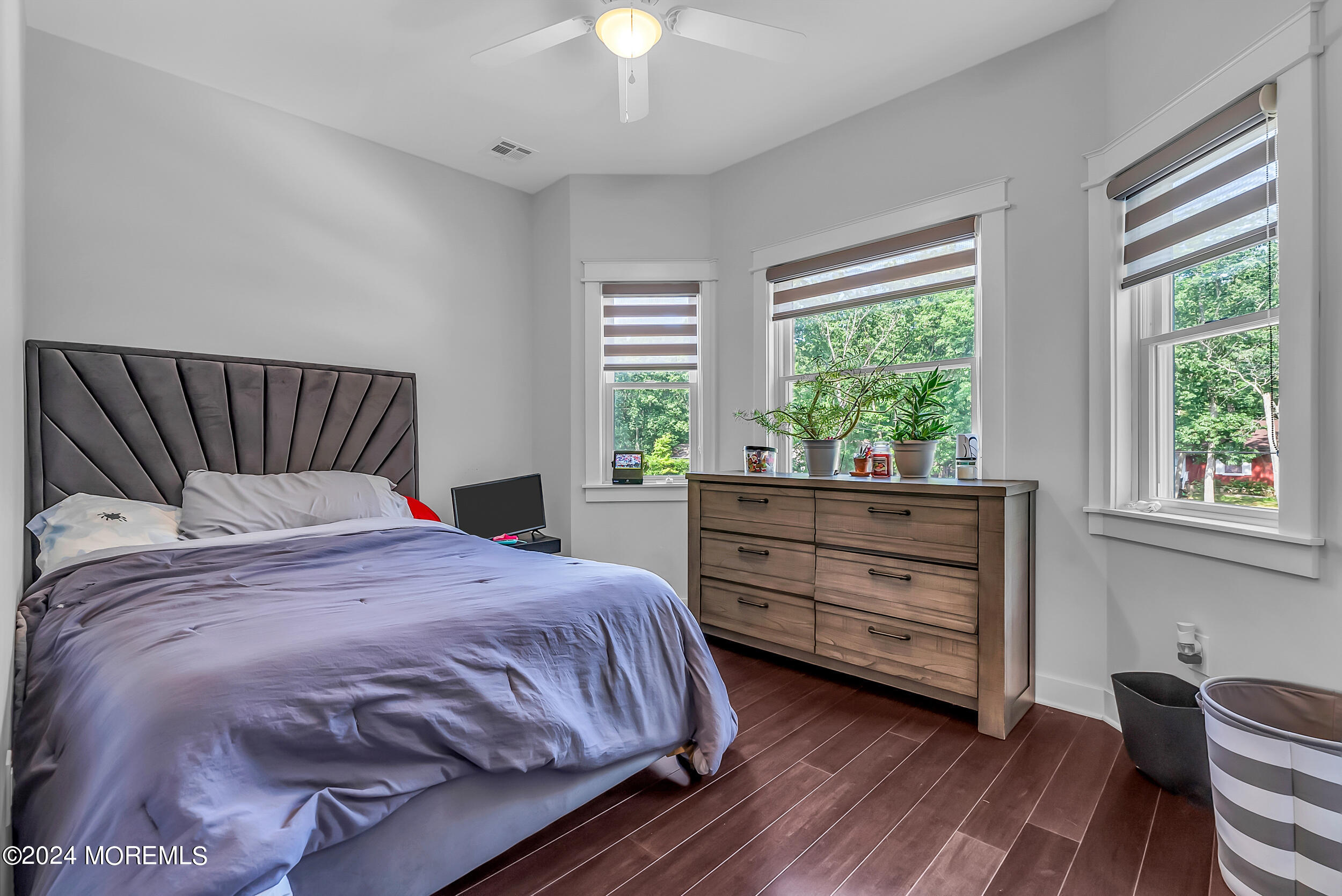 8 Sarah Lane Eatontown NJ 07724