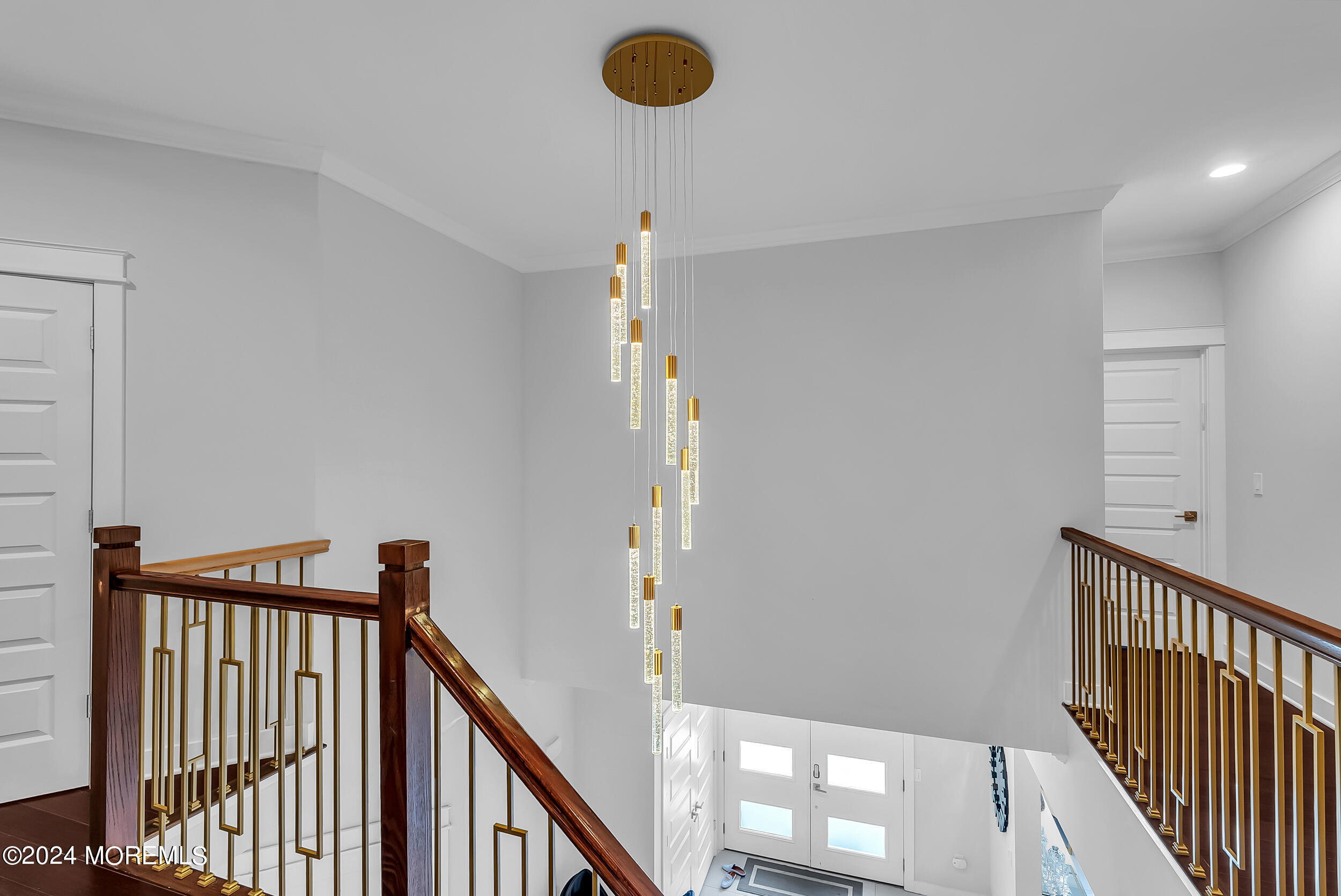 8 Sarah Lane Eatontown NJ 07724