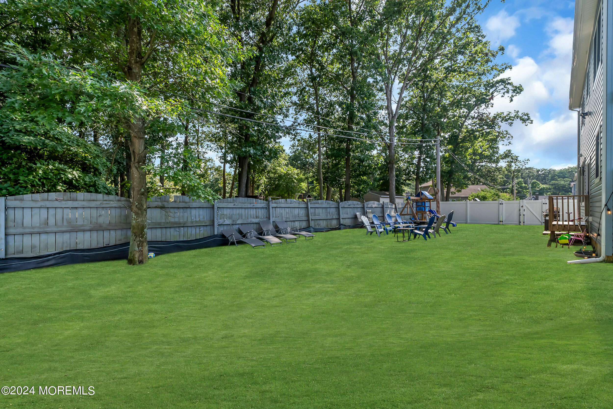 8 Sarah Lane Eatontown NJ 07724