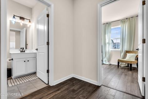 59 Holloway Avenue Manahawkin NJ 08050
