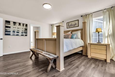 59 Holloway Avenue Manahawkin NJ 08050