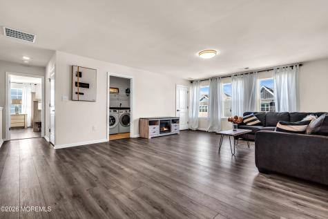 59 Holloway Avenue Manahawkin NJ 08050