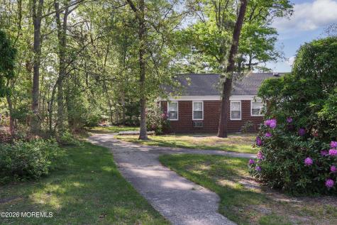 3 Swift Circle Whiting NJ 08759