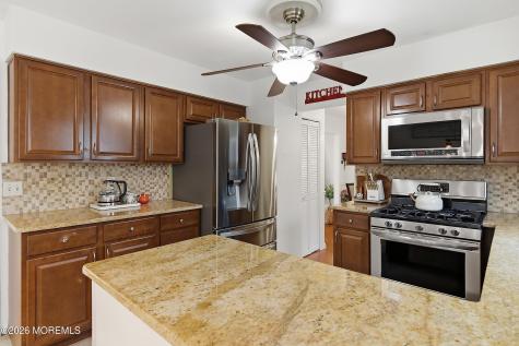19 Colonial Court Howell NJ 07731
