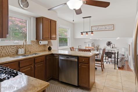 19 Colonial Court Howell NJ 07731