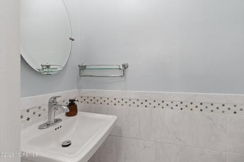 19 Colonial Court Howell NJ 07731