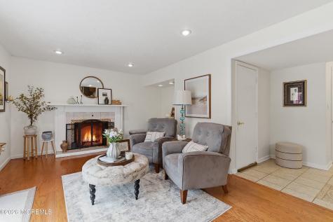 19 Colonial Court Howell NJ 07731