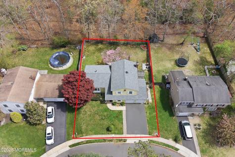 19 Colonial Court Howell NJ 07731