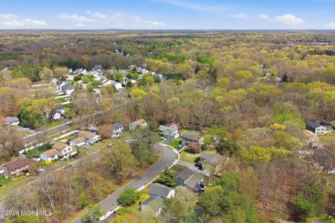 19 Colonial Court Howell NJ 07731