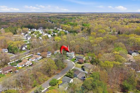 19 Colonial Court Howell NJ 07731