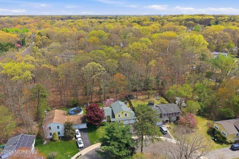 19 Colonial Court Howell NJ 07731
