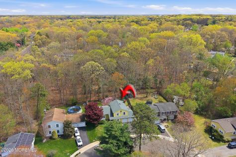 19 Colonial Court Howell NJ 07731