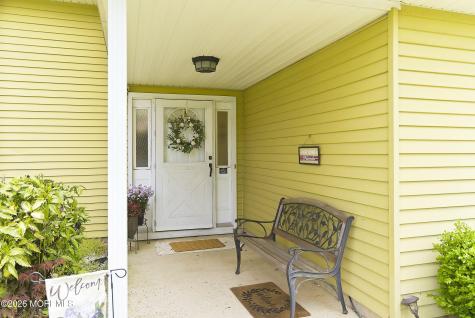 19 Colonial Court Howell NJ 07731