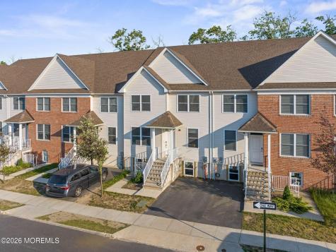 64 Sanz Town Road Lakewood NJ 08701