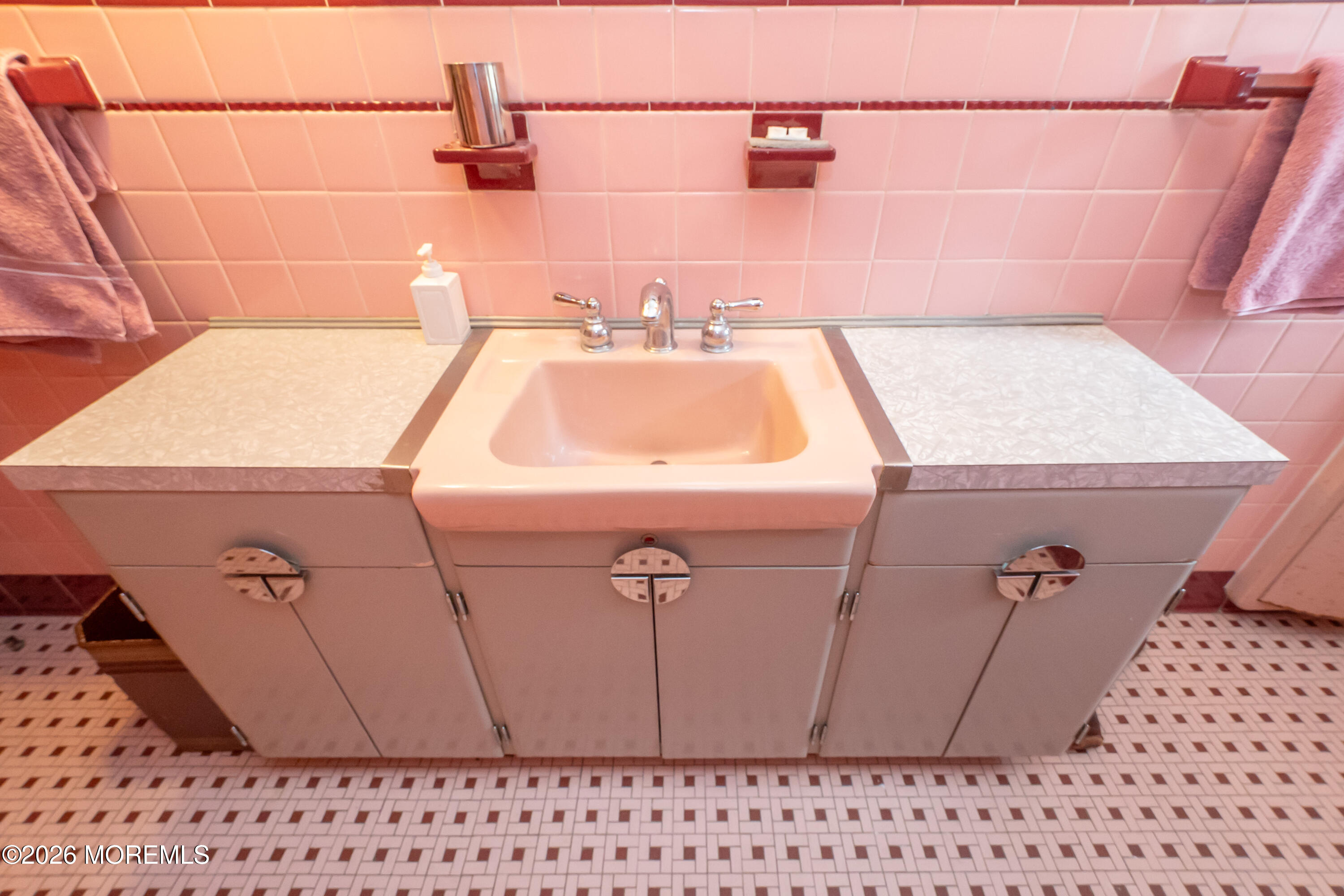 5 Pardun Avenue Milltown NJ 08850