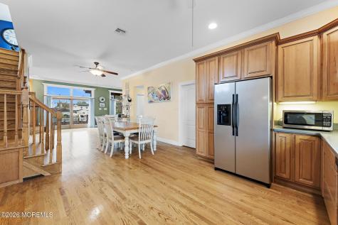 11 Betty Drive Manahawkin NJ 08050