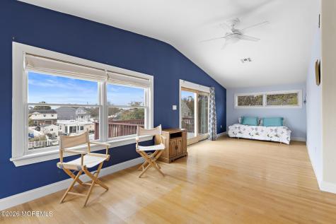 11 Betty Drive Manahawkin NJ 08050
