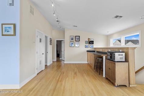 11 Betty Drive Manahawkin NJ 08050