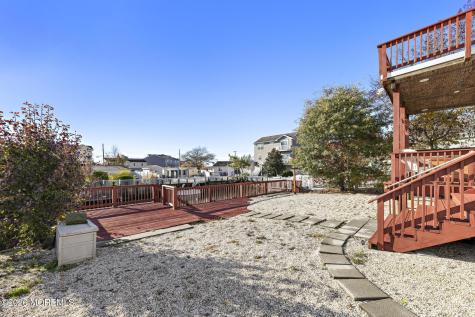 11 Betty Drive Manahawkin NJ 08050
