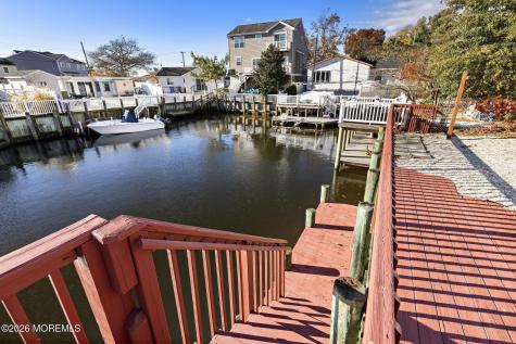11 Betty Drive Manahawkin NJ 08050