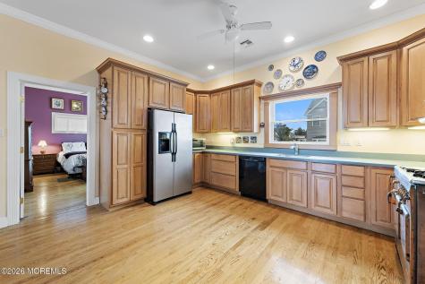 11 Betty Drive Manahawkin NJ 08050