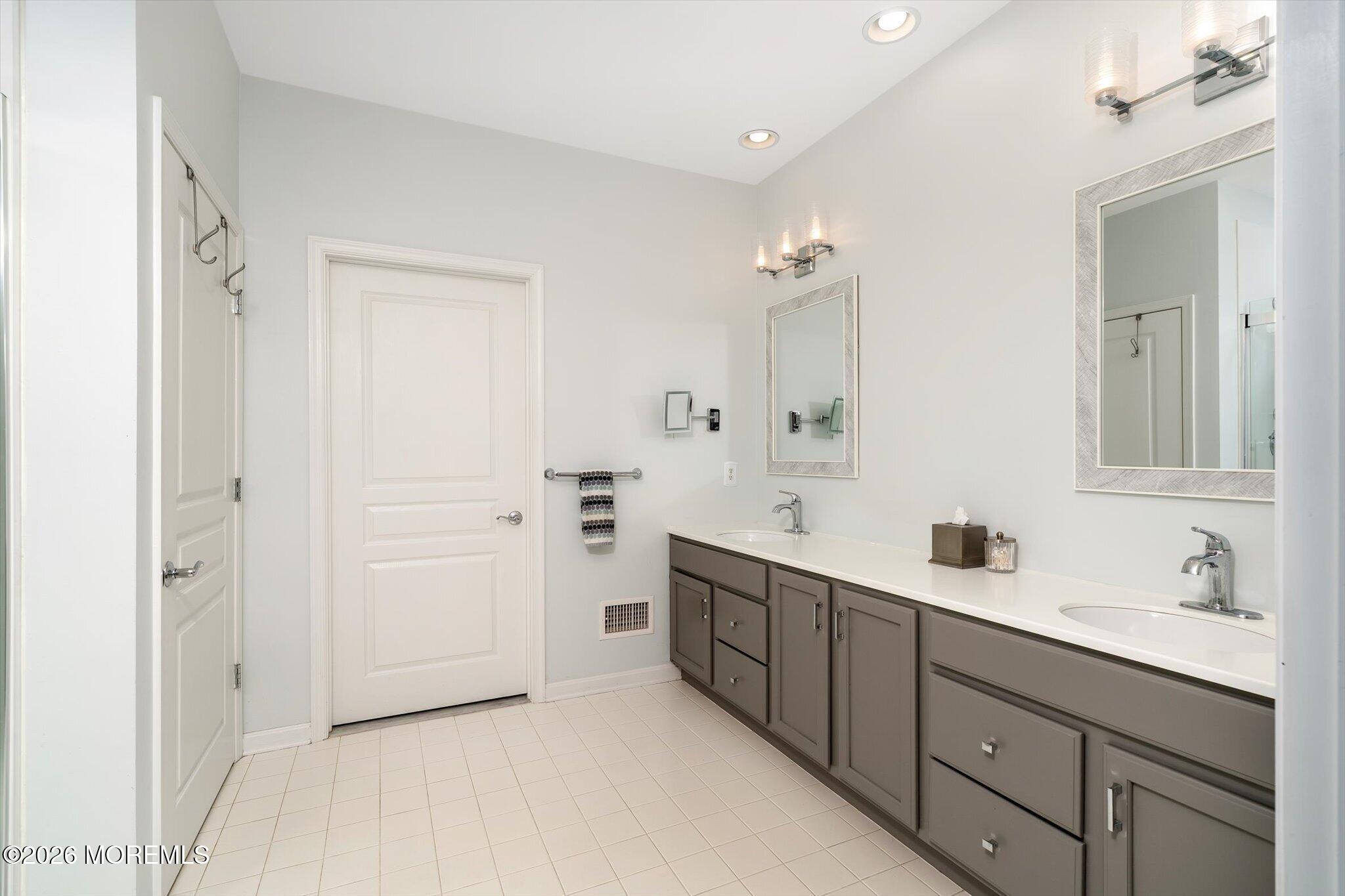 10 Sparrow Drive Hamilton NJ 08690