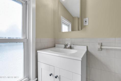9 Fountain Avenue Matawan NJ 07747
