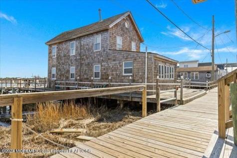 33 S Boardwalk Cape May Court House NJ 08210
