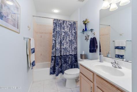 25 Ivy Hill Road Lakewood NJ 08701