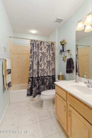 25 Ivy Hill Road Lakewood NJ 08701