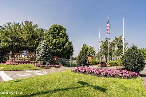 25 Ivy Hill Road Lakewood NJ 08701