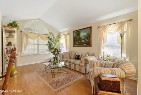 25 Ivy Hill Road Lakewood NJ 08701