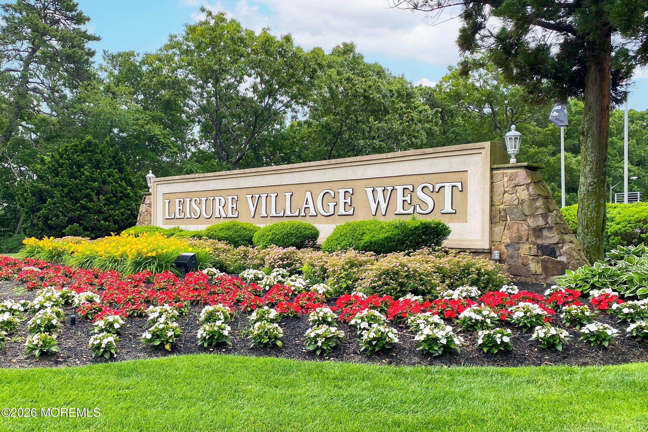 21 Cambridge Circle Manchester NJ 08759
