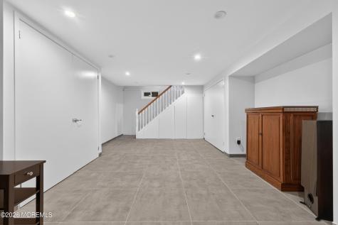 24 Deerwood Avenue Edison NJ 08817