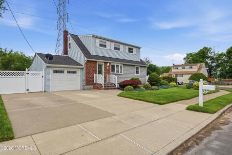 24 Deerwood Avenue Edison NJ 08817