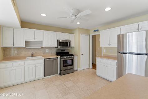 1109 Hope Road Tinton Falls NJ 07712