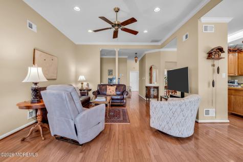 5 Donatello Drive Manchester NJ 08759