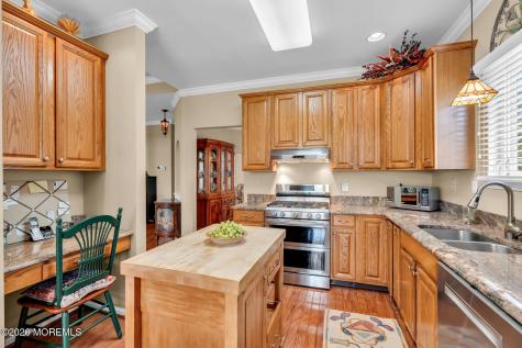 5 Donatello Drive Manchester NJ 08759