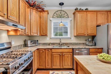 5 Donatello Drive Manchester NJ 08759