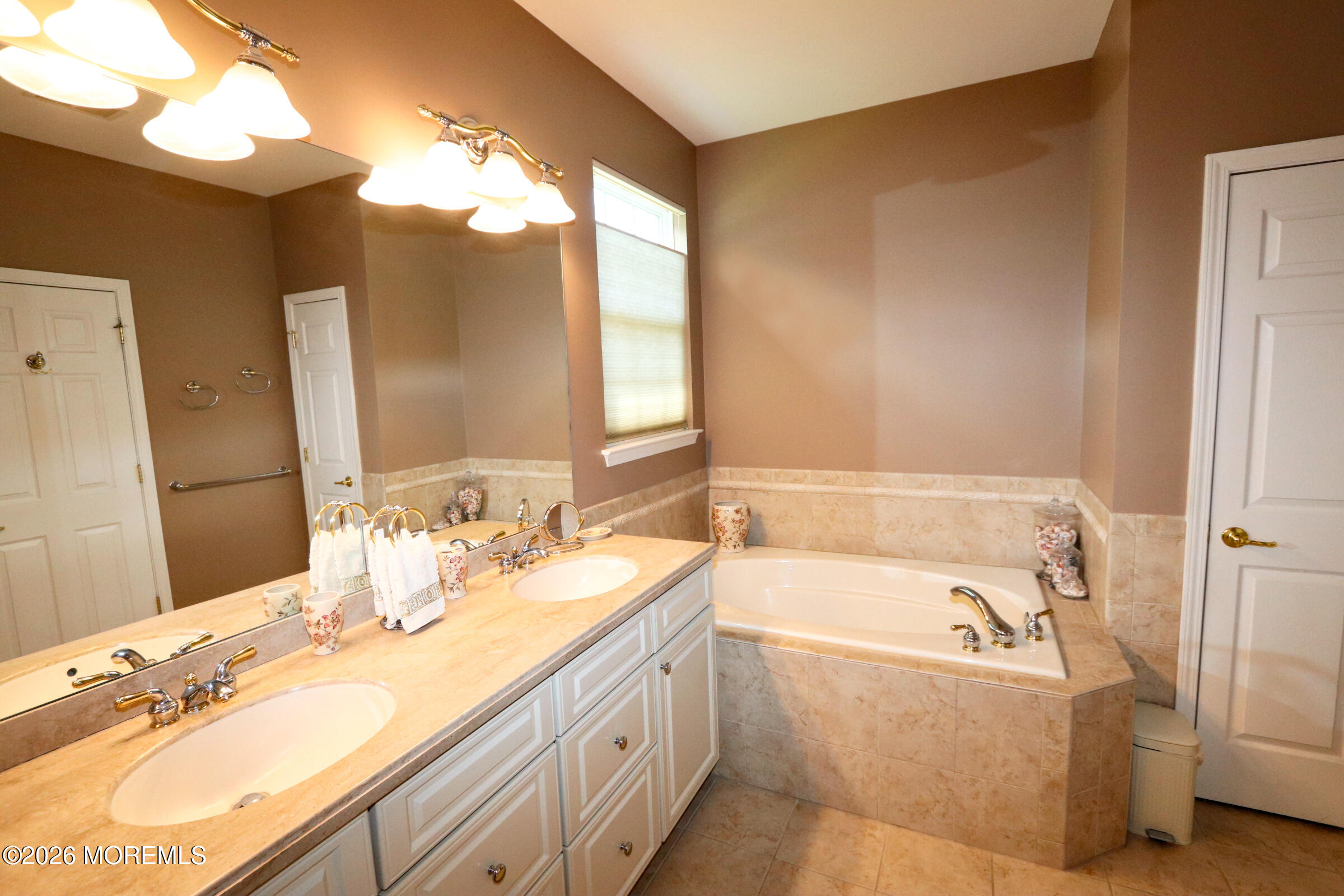 80 Cromwell Lane Jackson NJ 08527