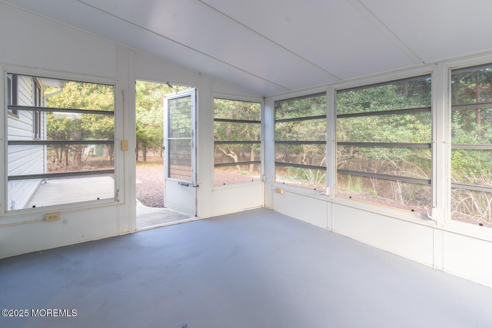 23 Burlington Court Toms River NJ 08757