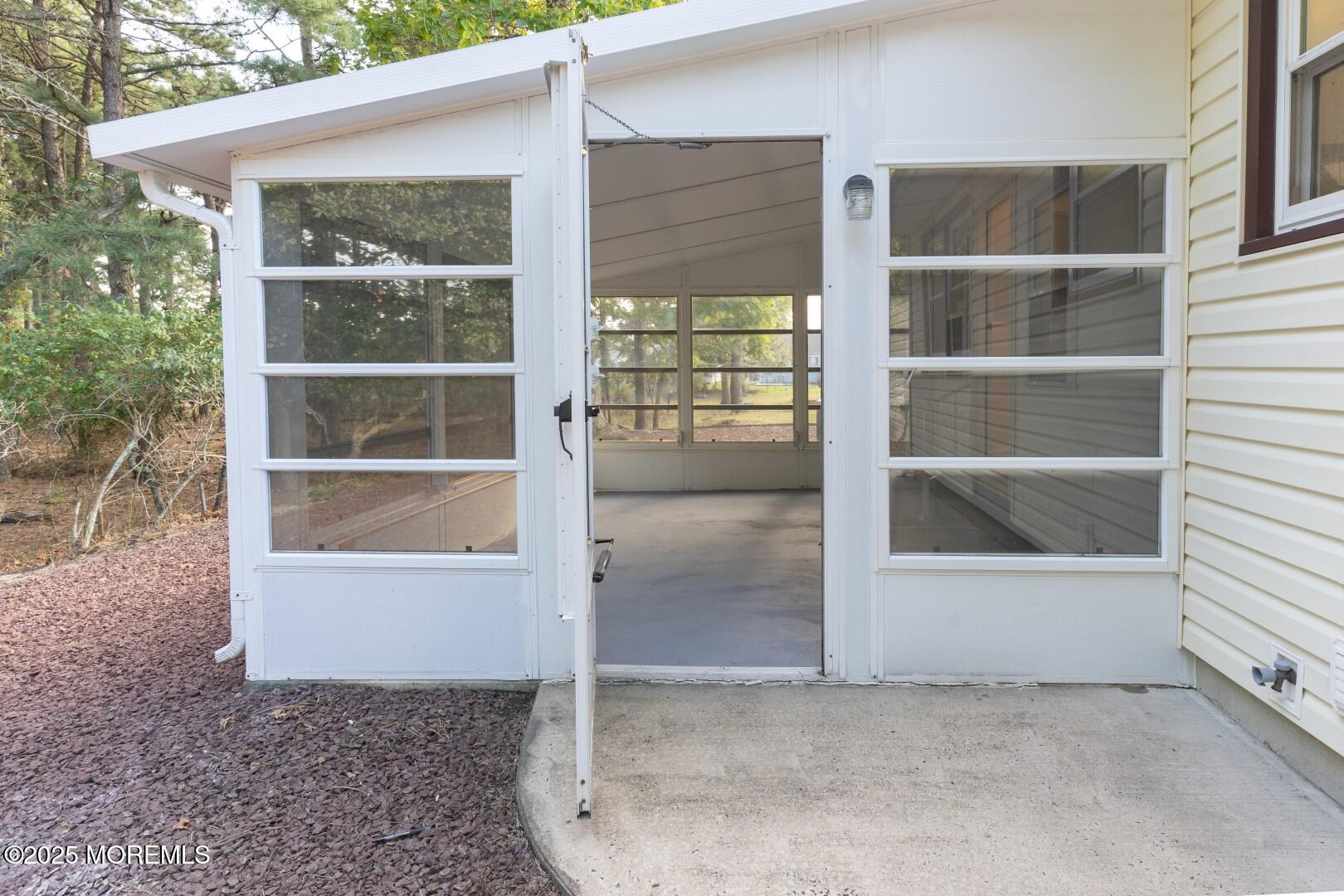 23 Burlington Court Toms River NJ 08757