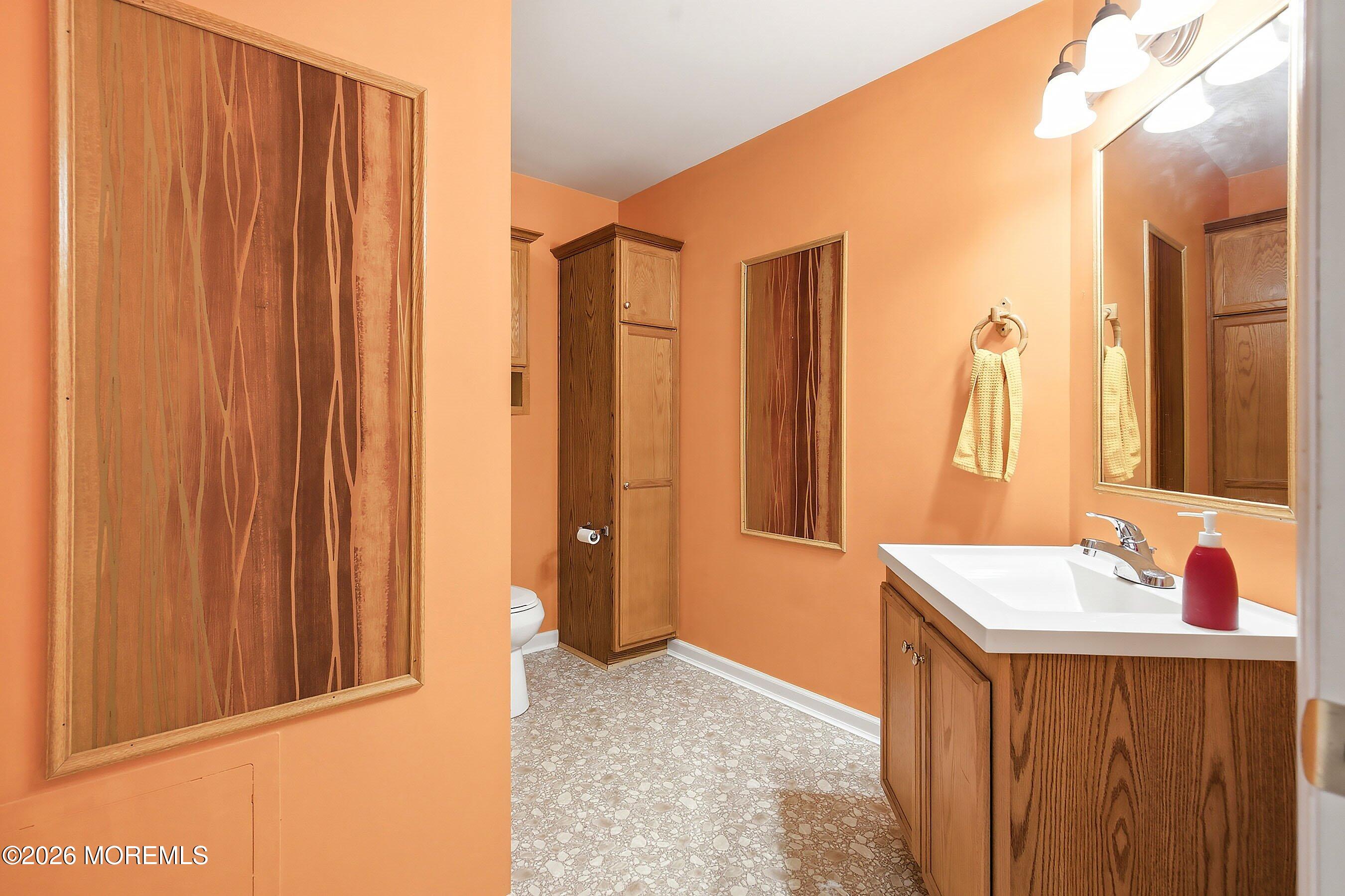 60 Fort Lee Drive Manahawkin NJ 08050