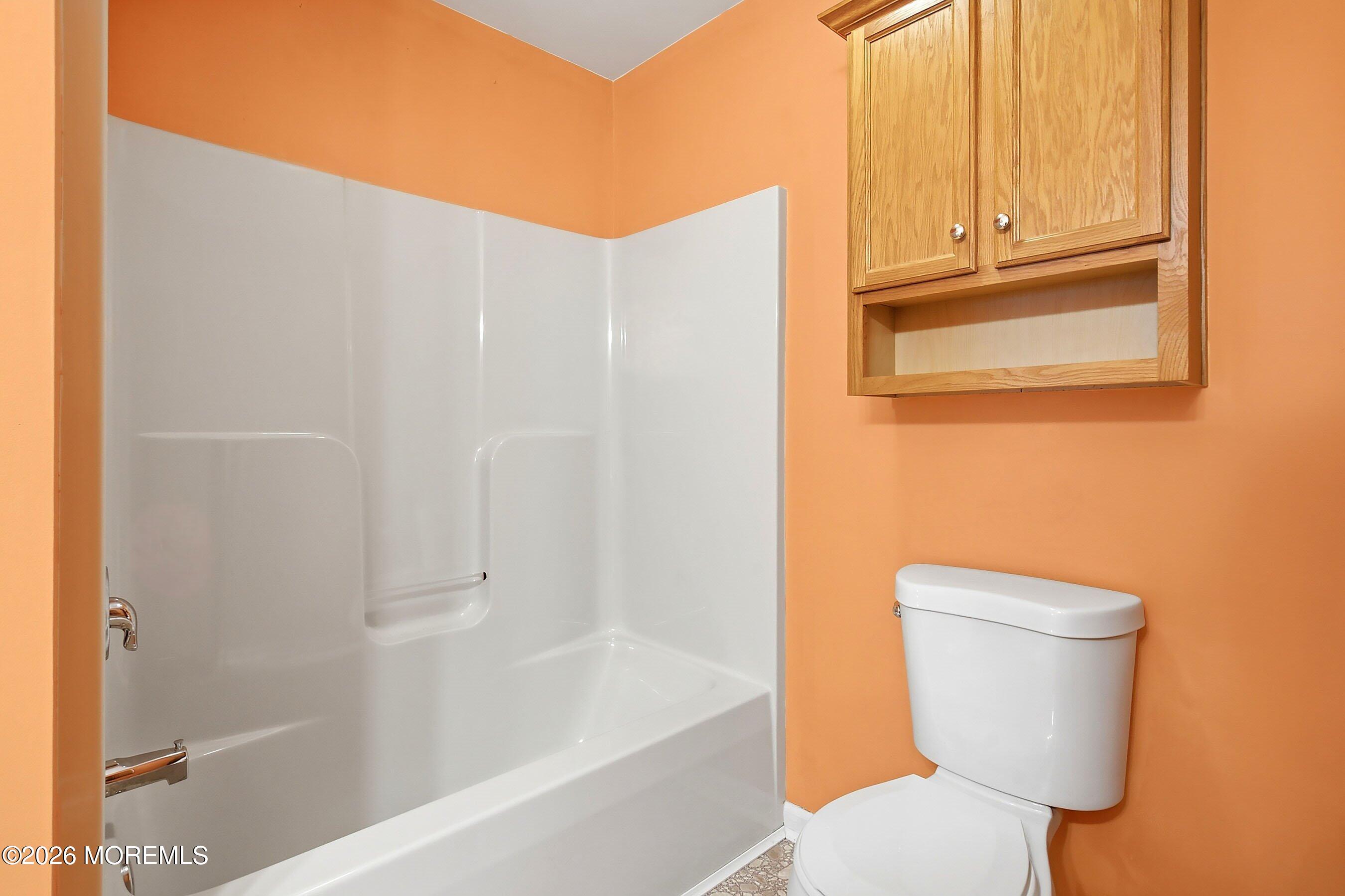 60 Fort Lee Drive Manahawkin NJ 08050