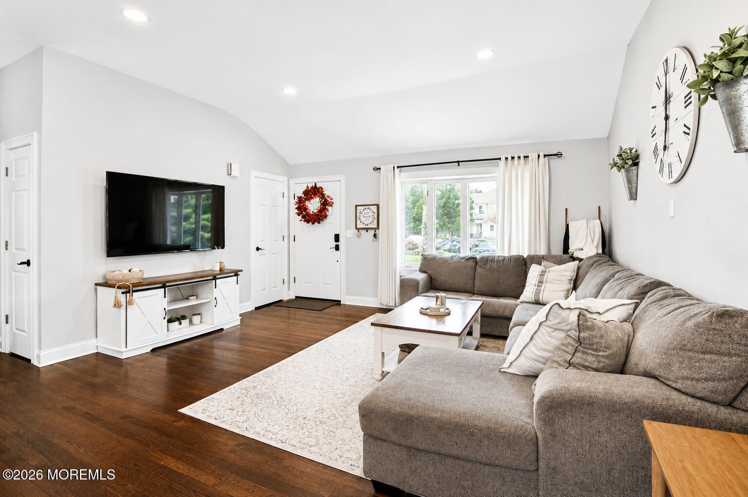 469 East Road Belford NJ 07718