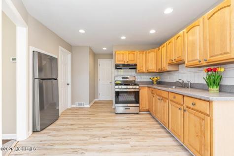 78 Liberty Place Hazlet NJ 07734
