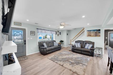 204 Biscayne Road Barnegat NJ 08005